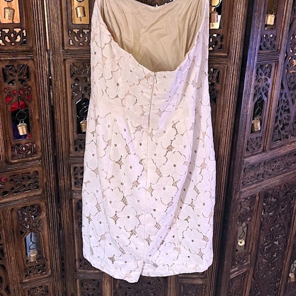 LAFAYETTE 148 NEW YORK WHITE FLORAL STRAPLESS PRINT DRESS SMALL - Picture 4 of 4
